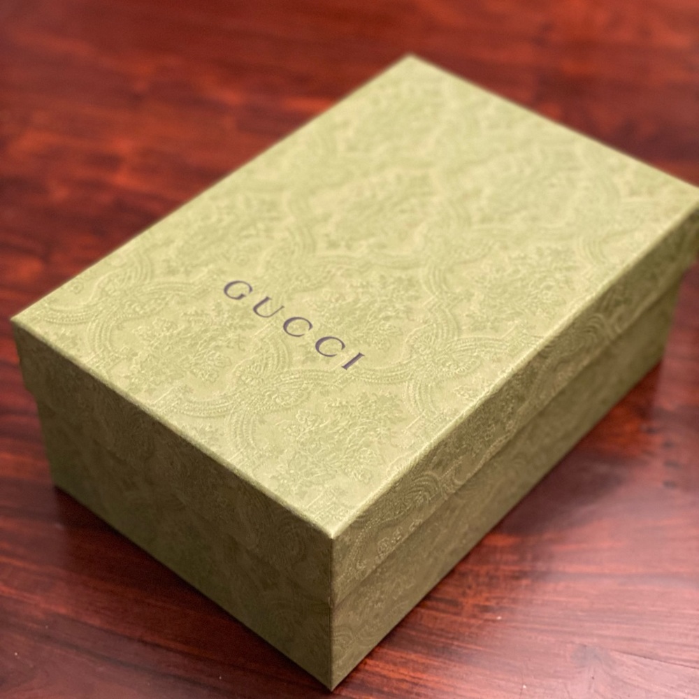 Gucci box